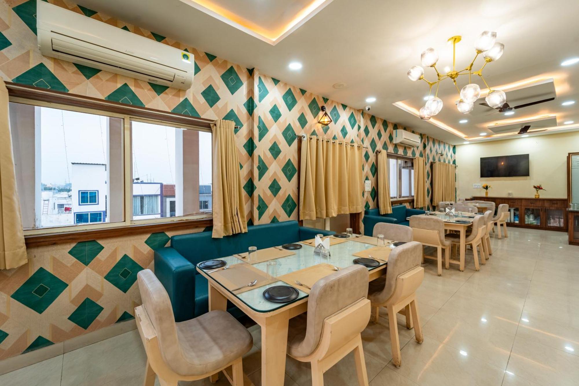 Treebo Premium Zorba Bhopal Exterior foto