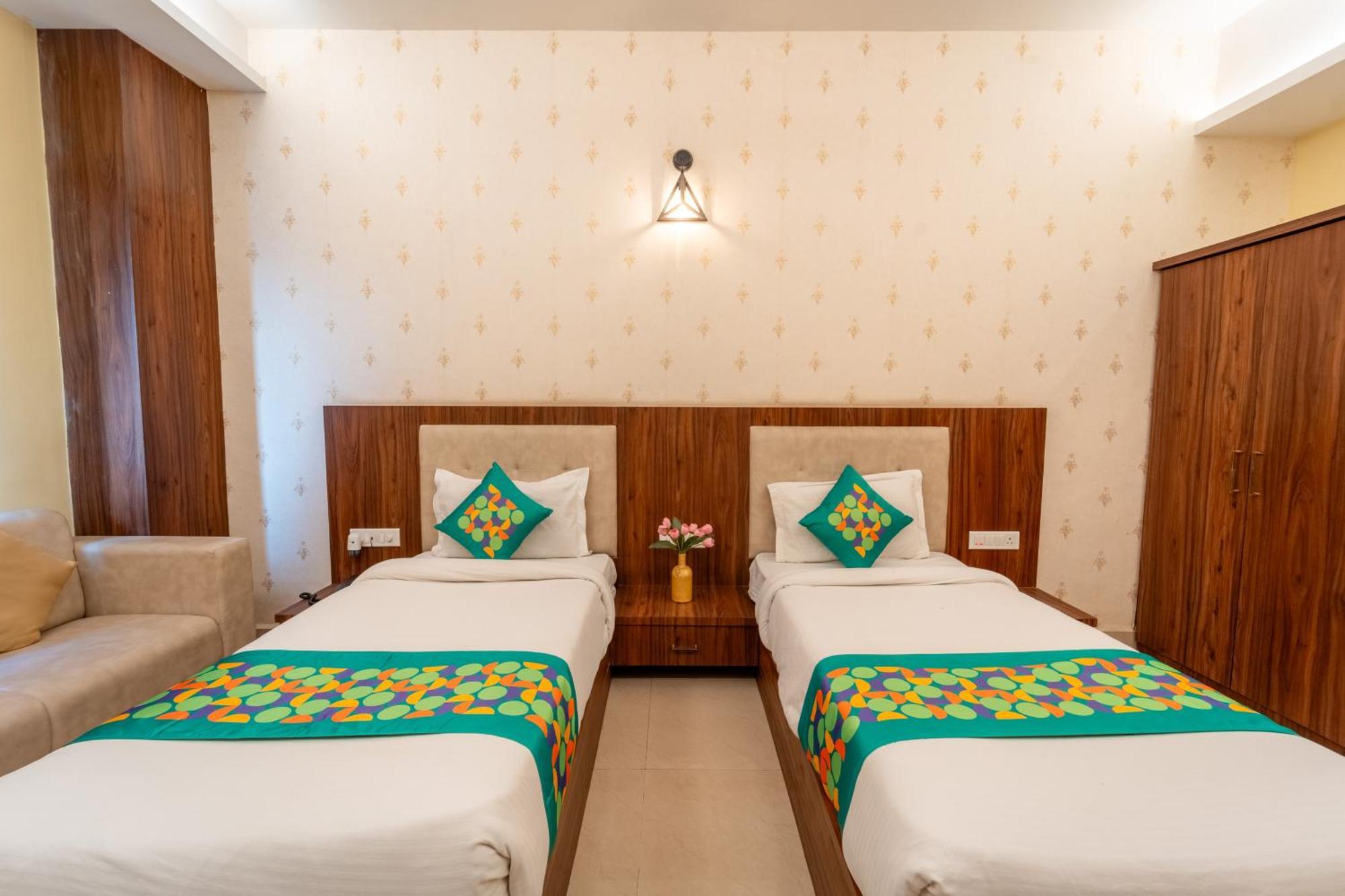 Treebo Premium Zorba Bhopal Exterior foto