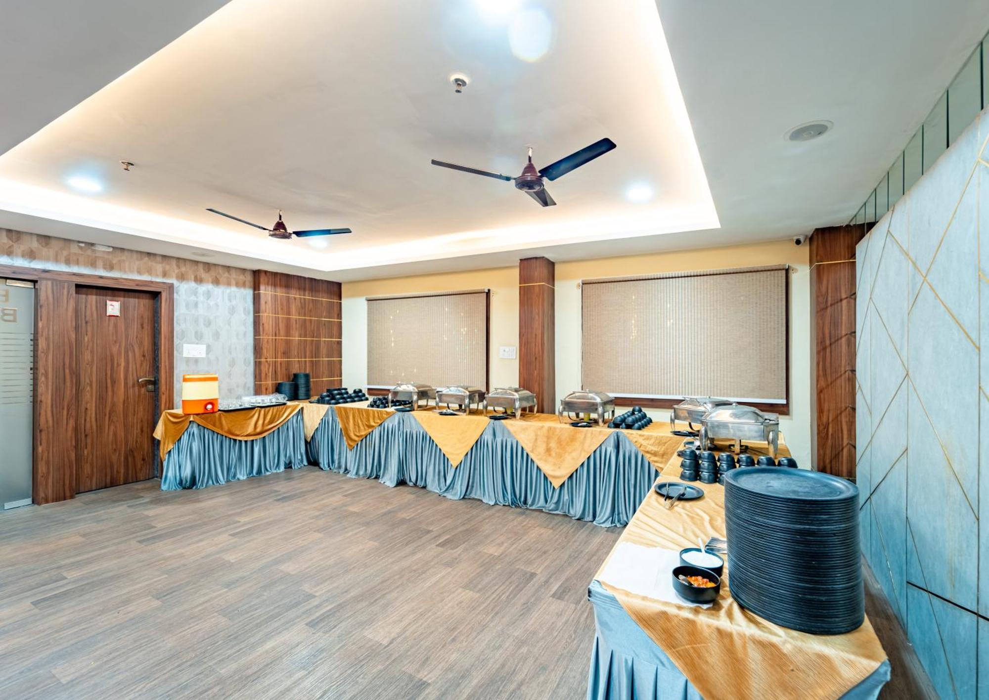 Treebo Premium Zorba Bhopal Exterior foto