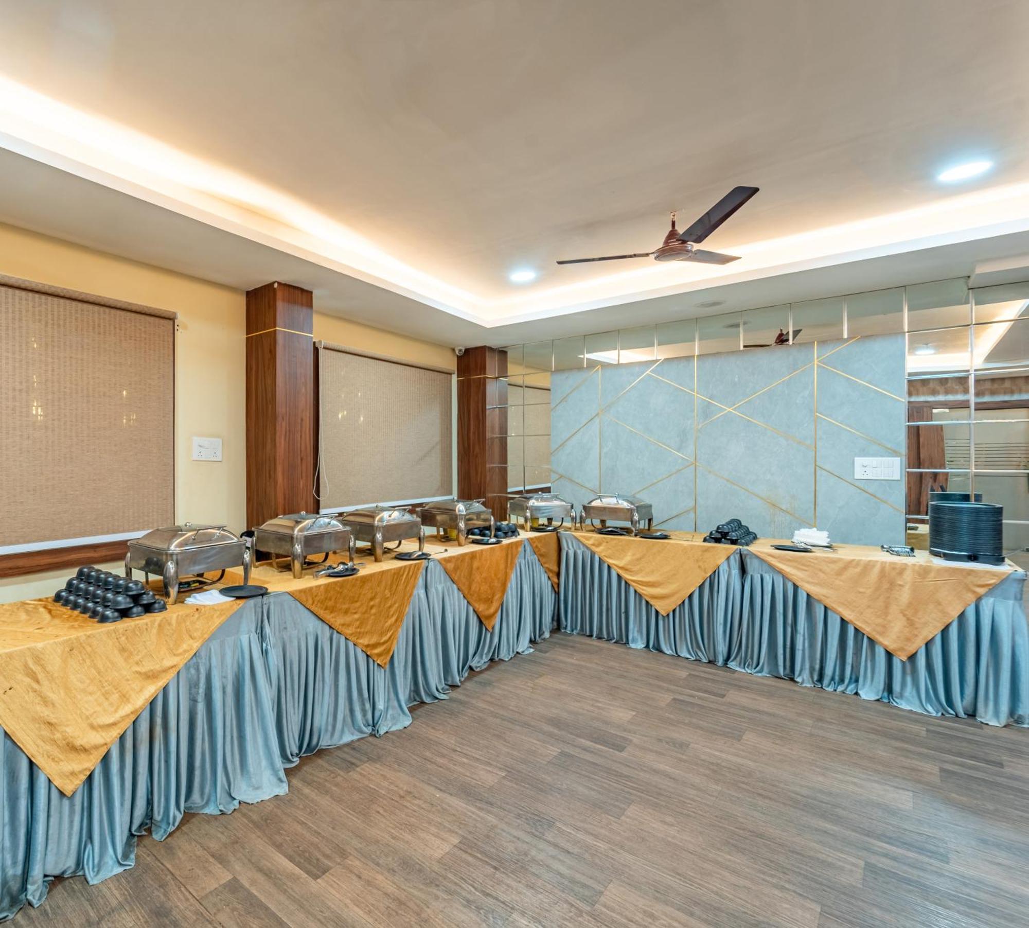 Treebo Premium Zorba Bhopal Exterior foto