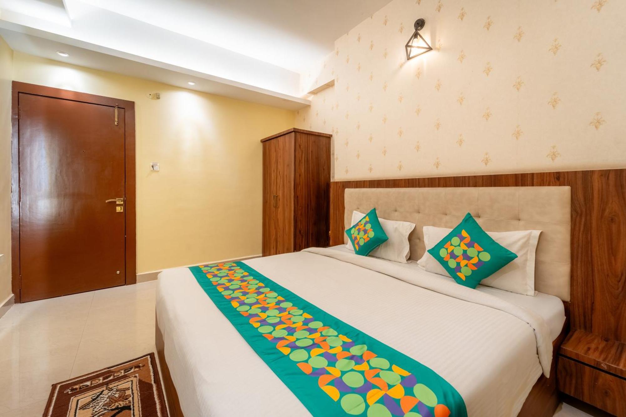 Treebo Premium Zorba Bhopal Exterior foto
